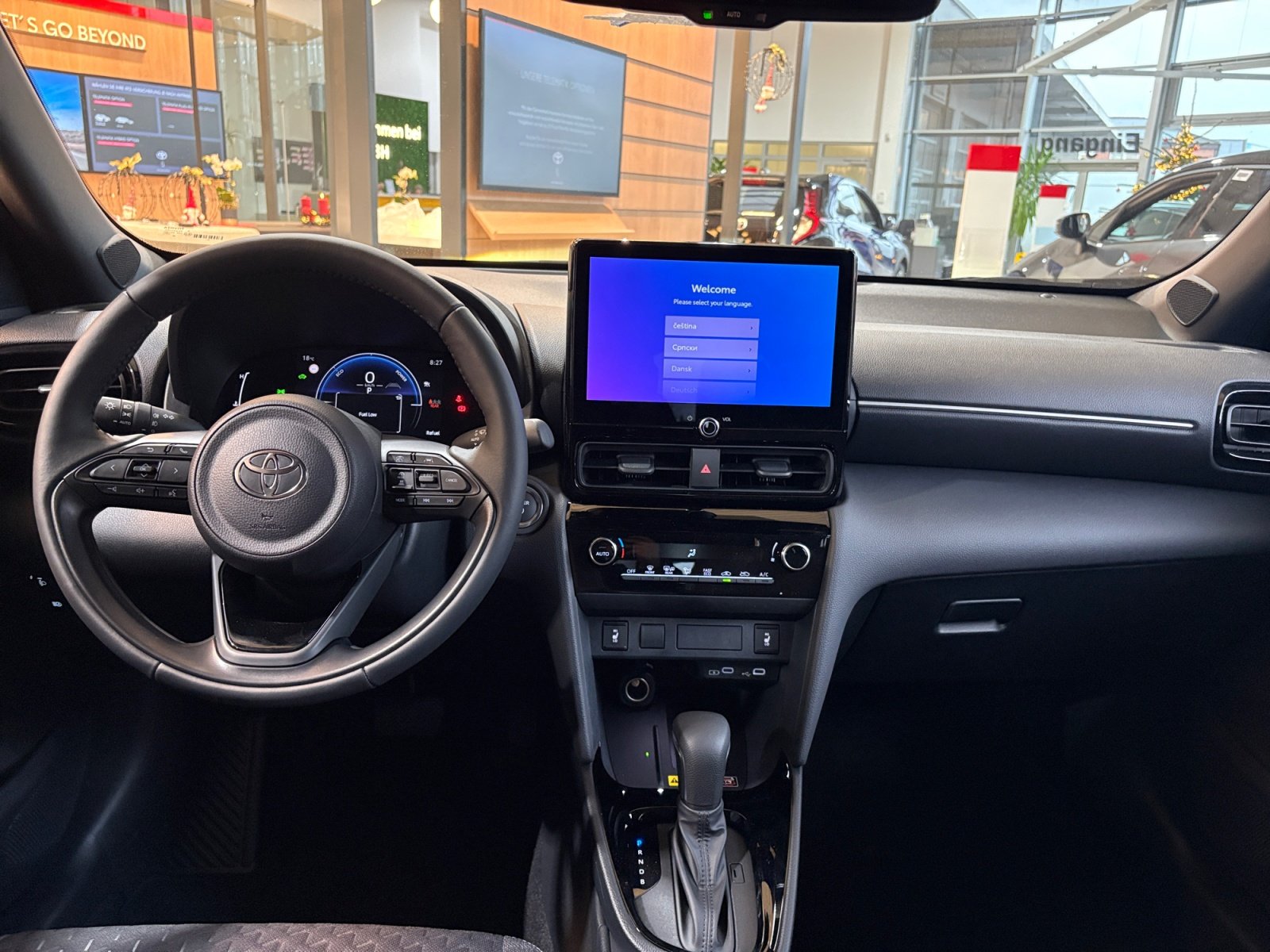 Foto 1 - Yaris Cross Teamplayer WInter + Safety Paket, SIlver