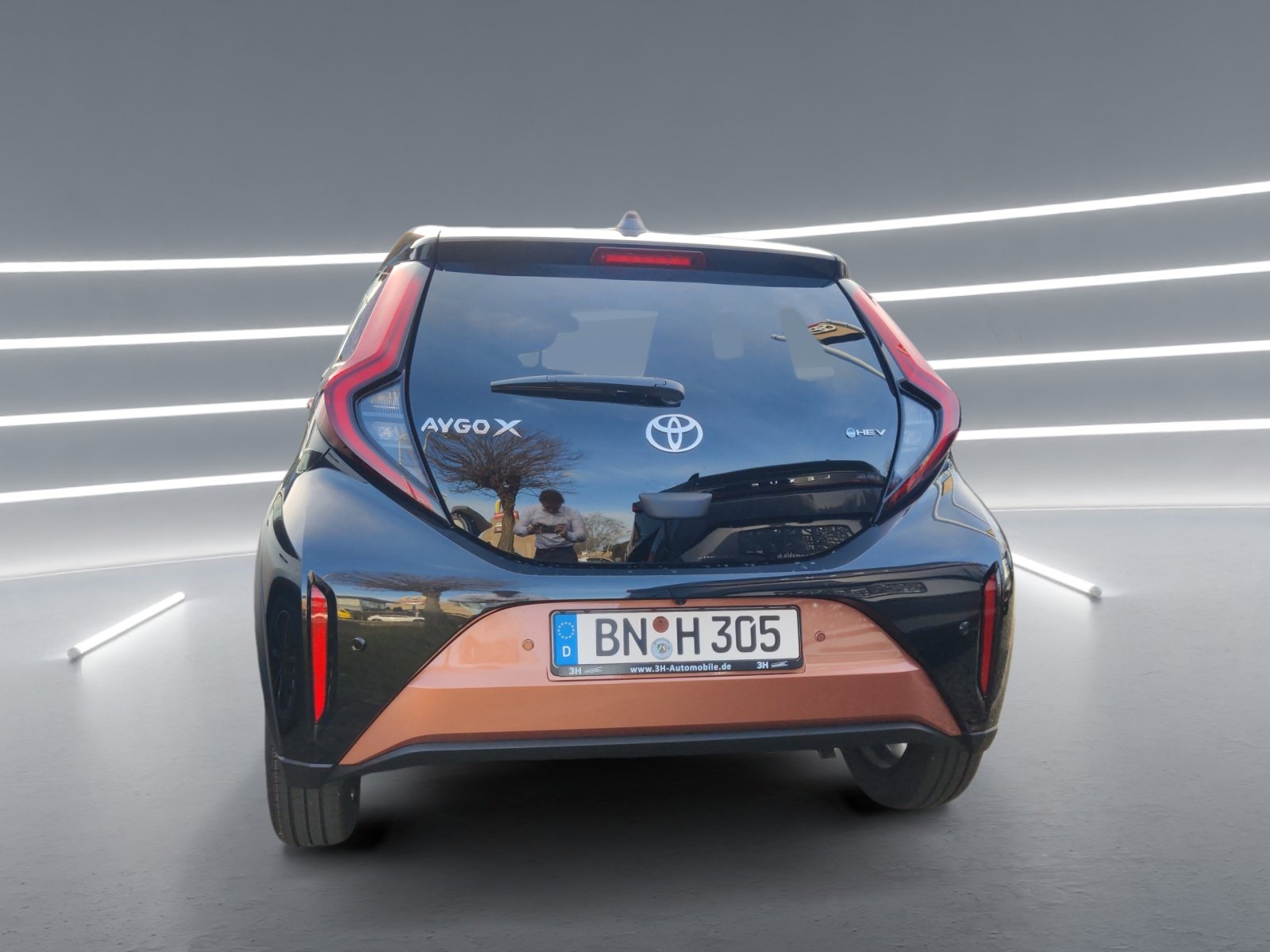 Foto 1 - Aygo X Hybrid Teamplayer * Vorführwagen, Cinnamon Bronze