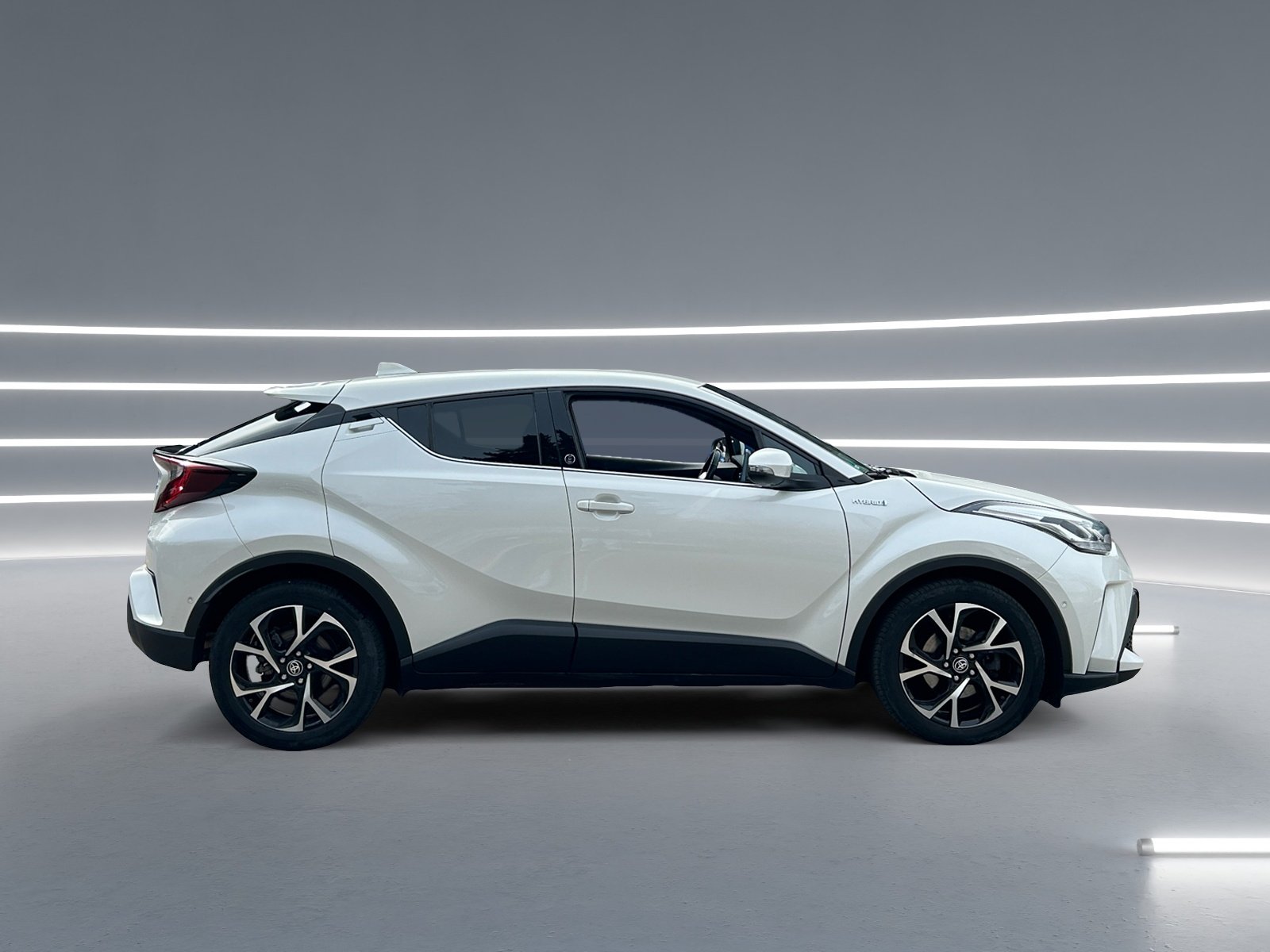 Foto 1 - C-HR 1.8-l-Hybrid Team D, AHK, weiss