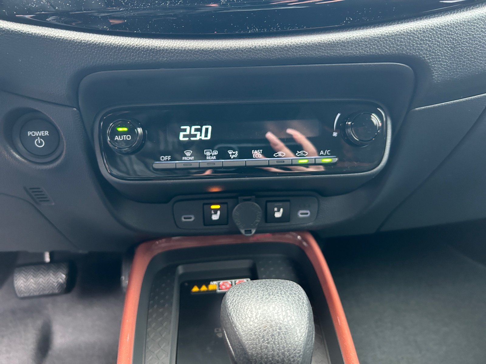 Foto 1 - Aygo X 1.5l Hybrid Teamplayer,CarPlay, Cinnamon Bronze