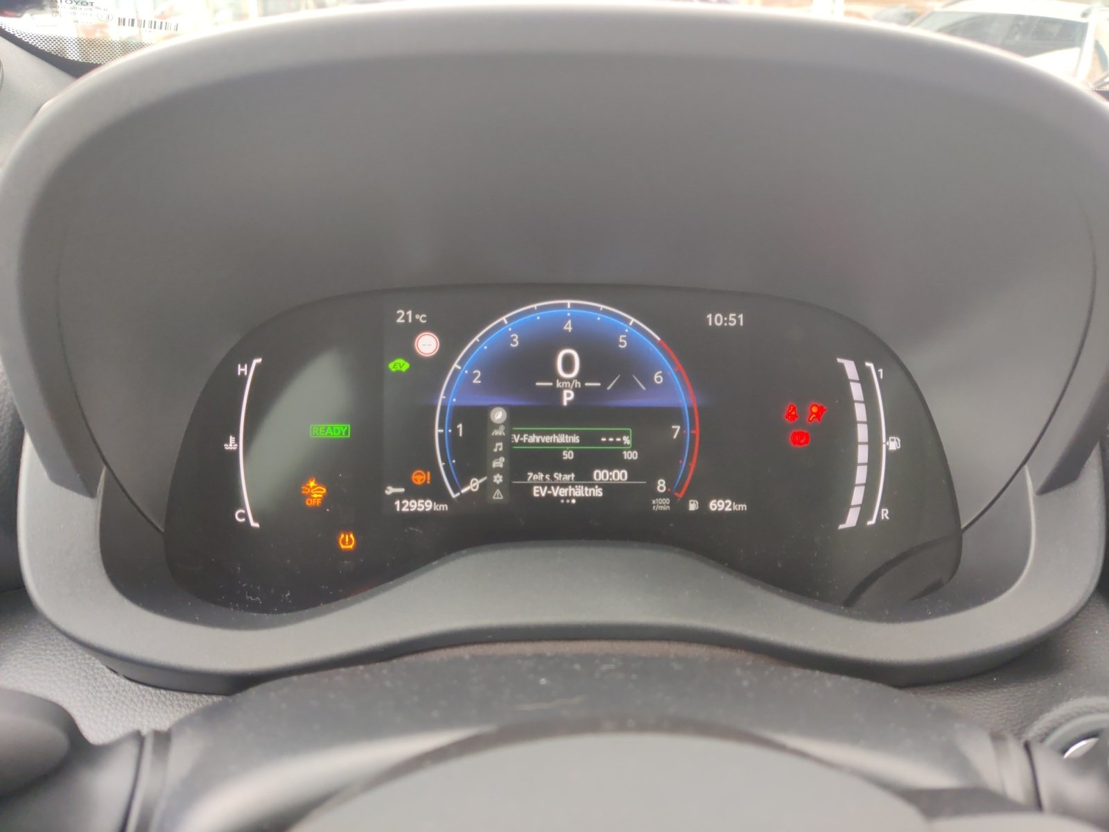 Foto 1 - Yaris Cross - 1.5 Hybrid Teamplayer, Shimmering Silver