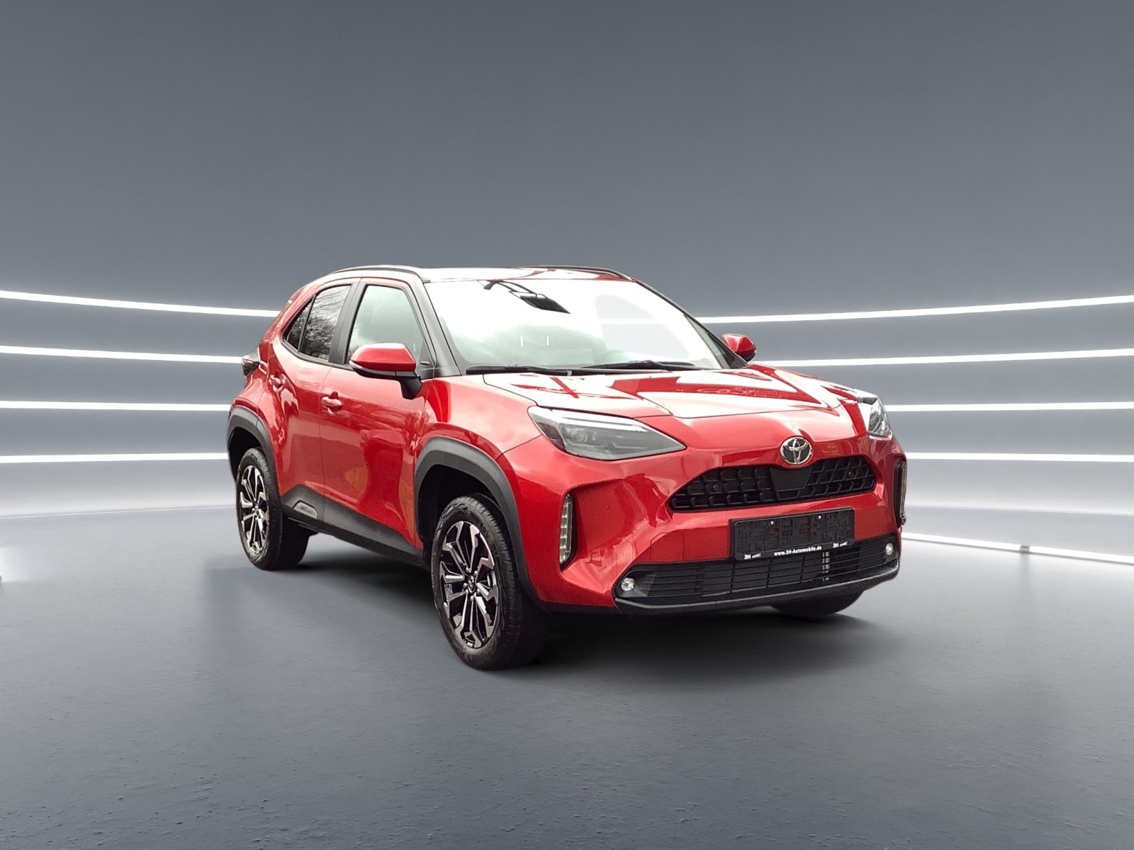 Foto 1 - Yaris Cross 1,5l Hybrid Teamplayer Winter Safety, karmina-rot