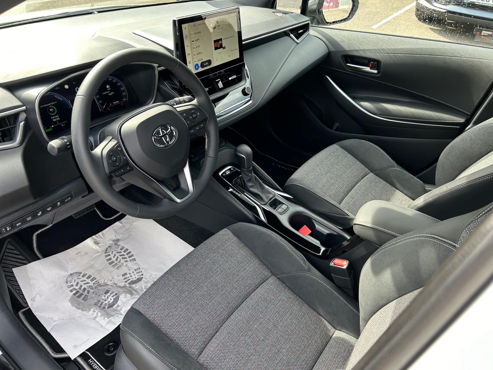 Foto 1 - Corolla Touring Sports 1.8l Hybrid Teamplayer, Grau