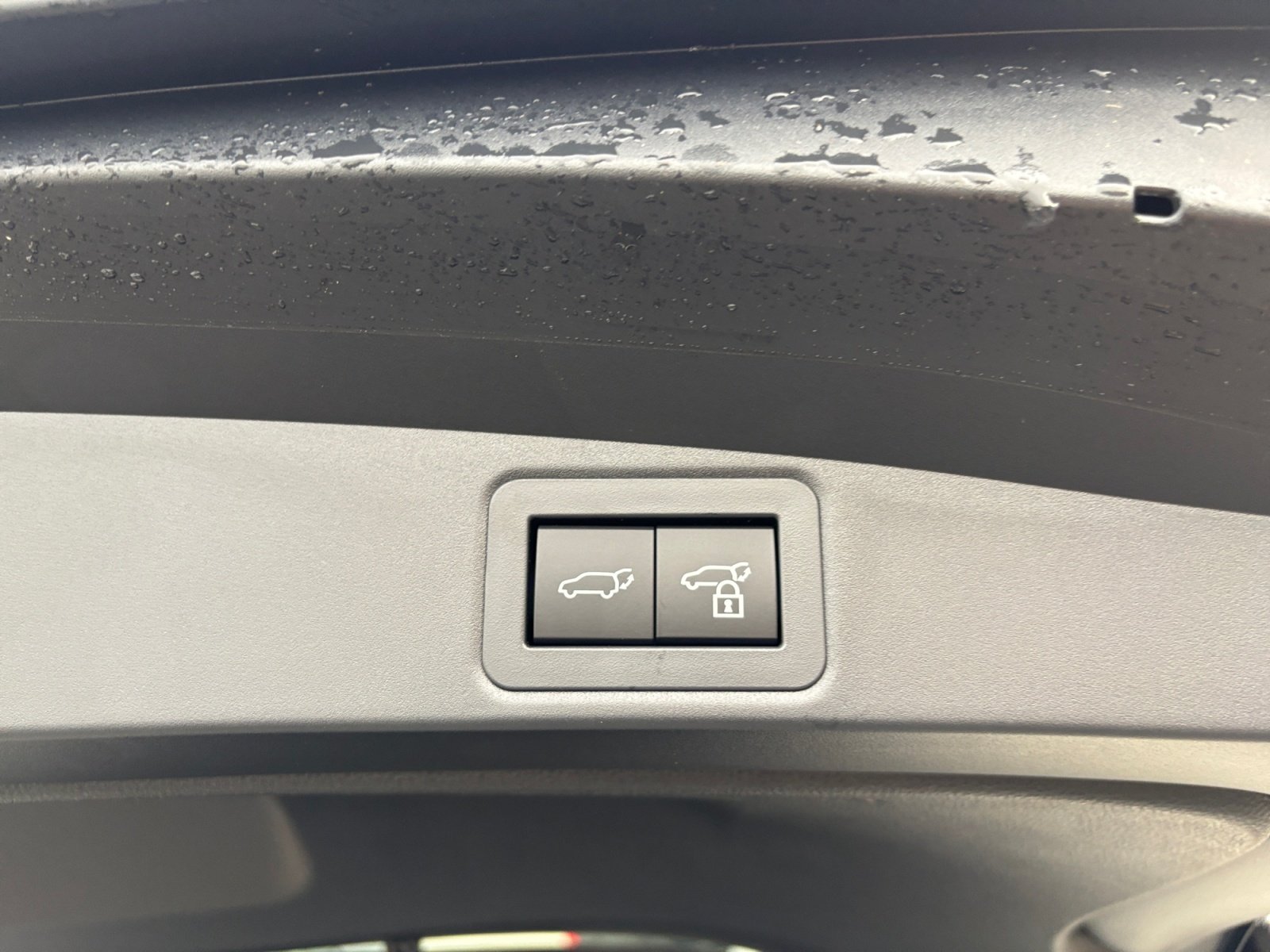 Foto 1 - Corolla Touring Sports Hybrid Team D*sofort, Cosmic Silber