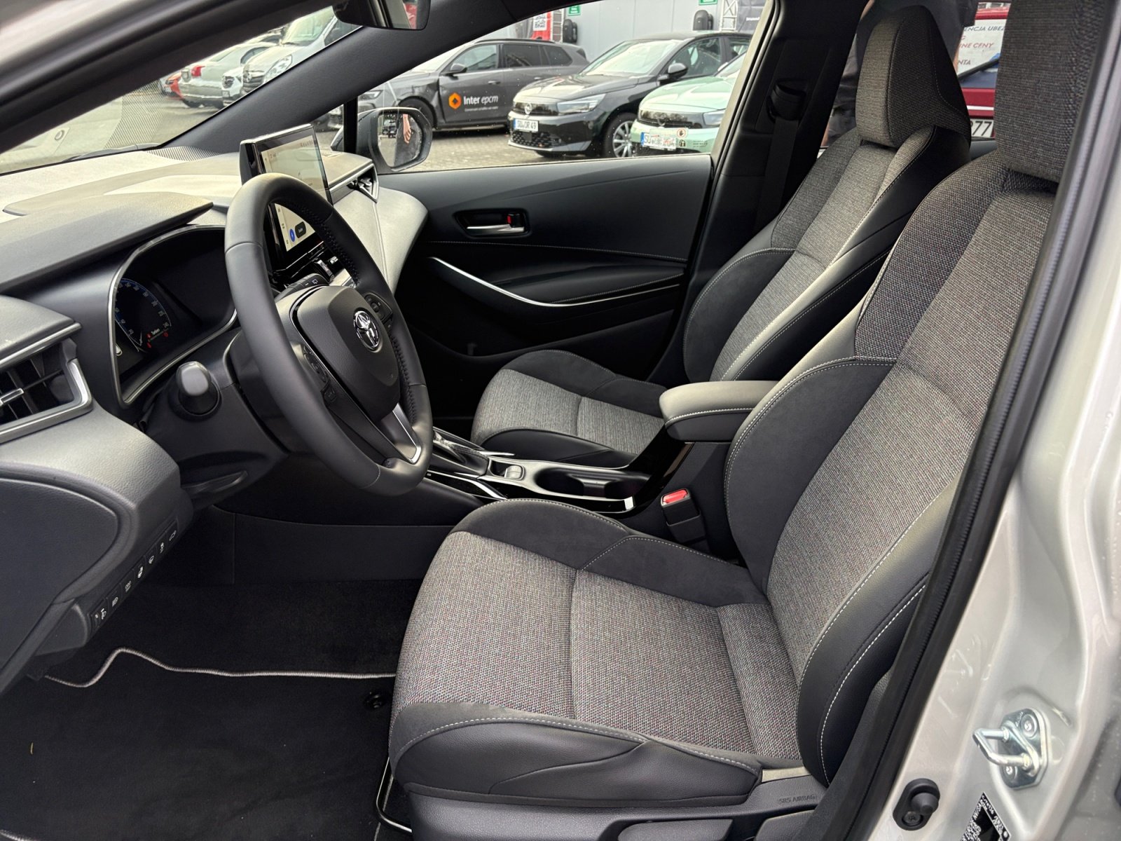 Foto 1 - Corolla Touring Sports Hybrid Team D*sofort, Cosmic Silber