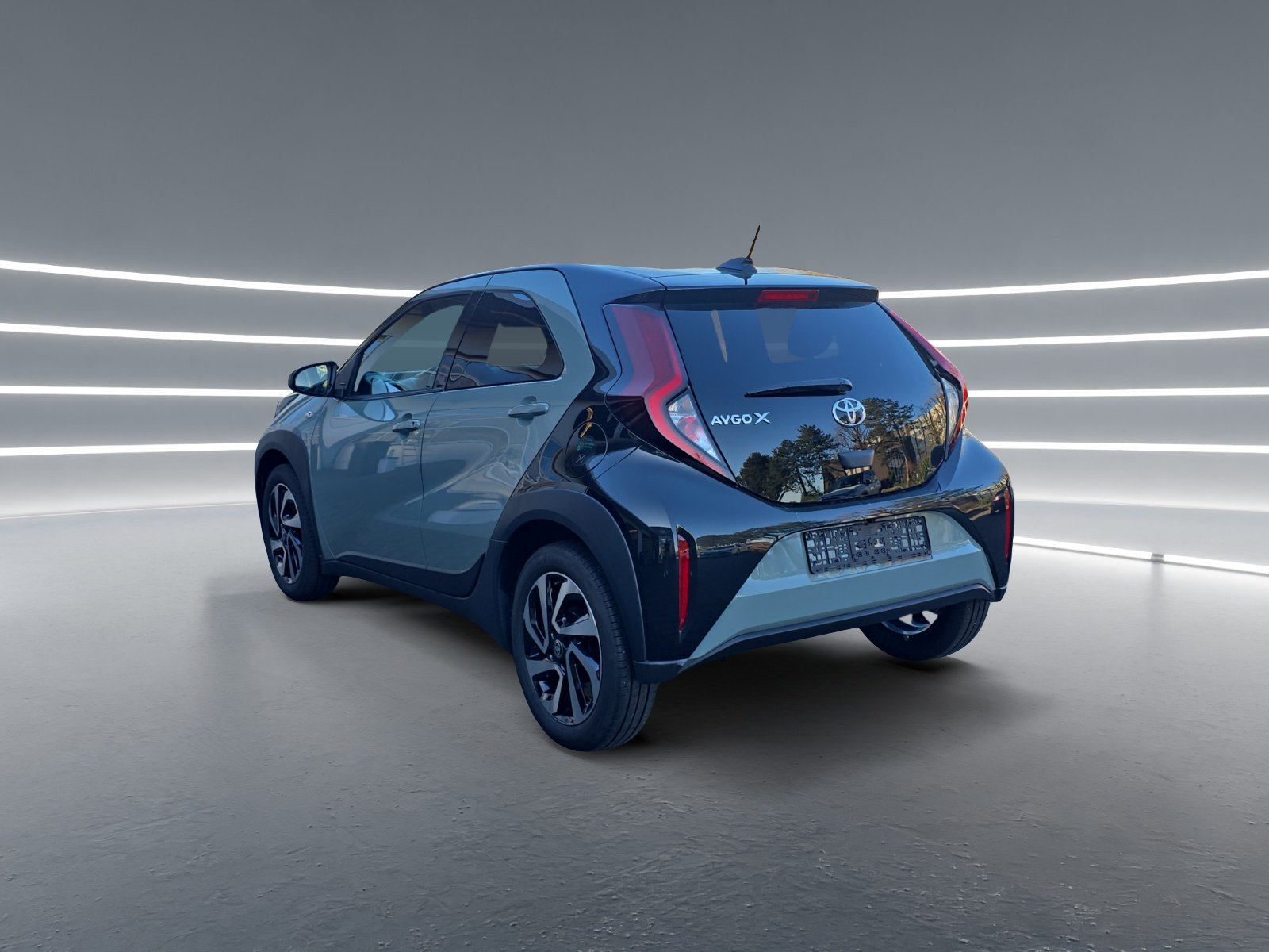 Foto 1 - Aygo X 1.0 l Team D *KAMERA*ACC*KLIMA*CarPlay*, Urban Khaki