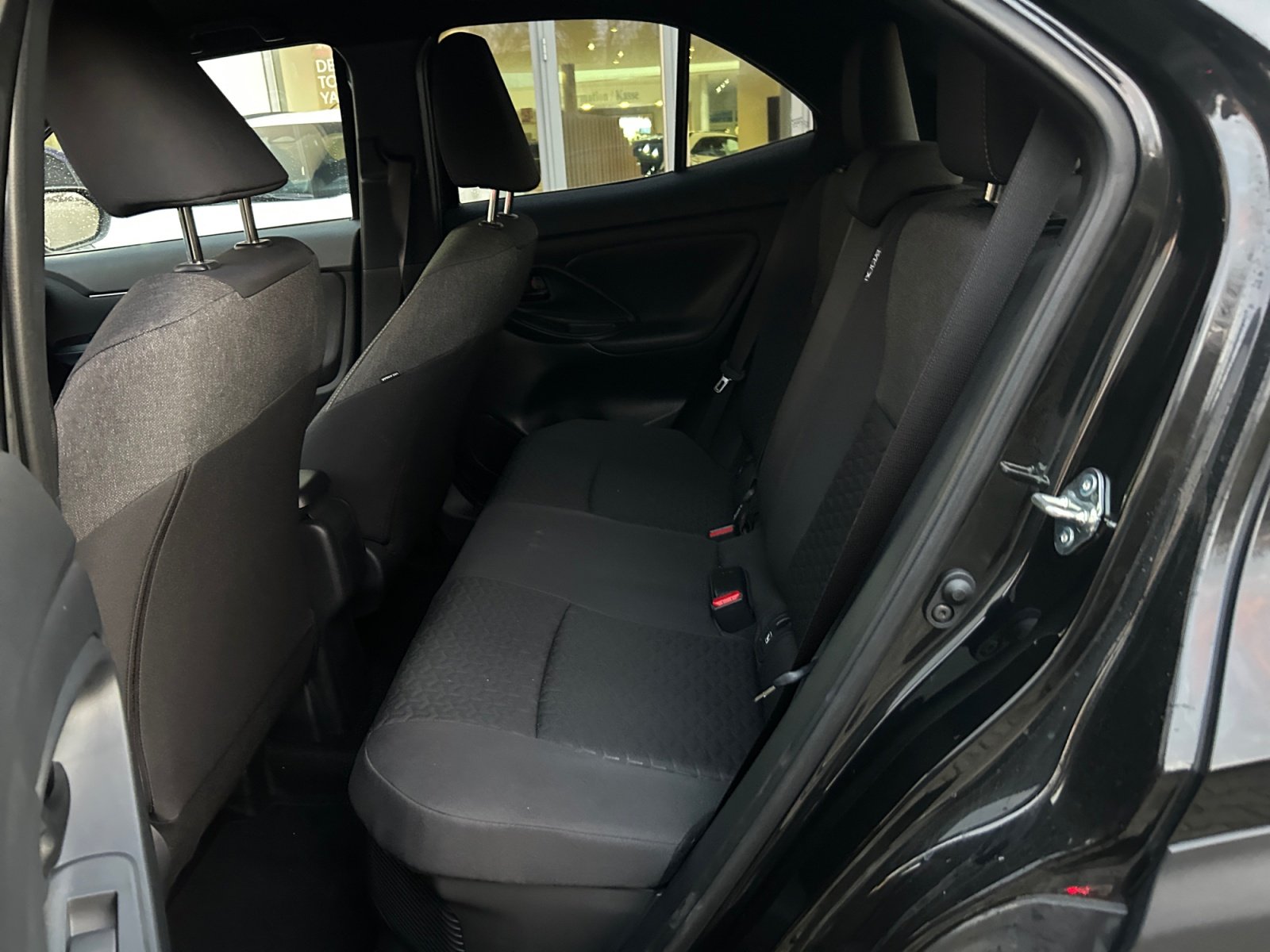 Foto 1 - Yaris Cross Team D *Safety *Winter, mysticschwarzmetallic