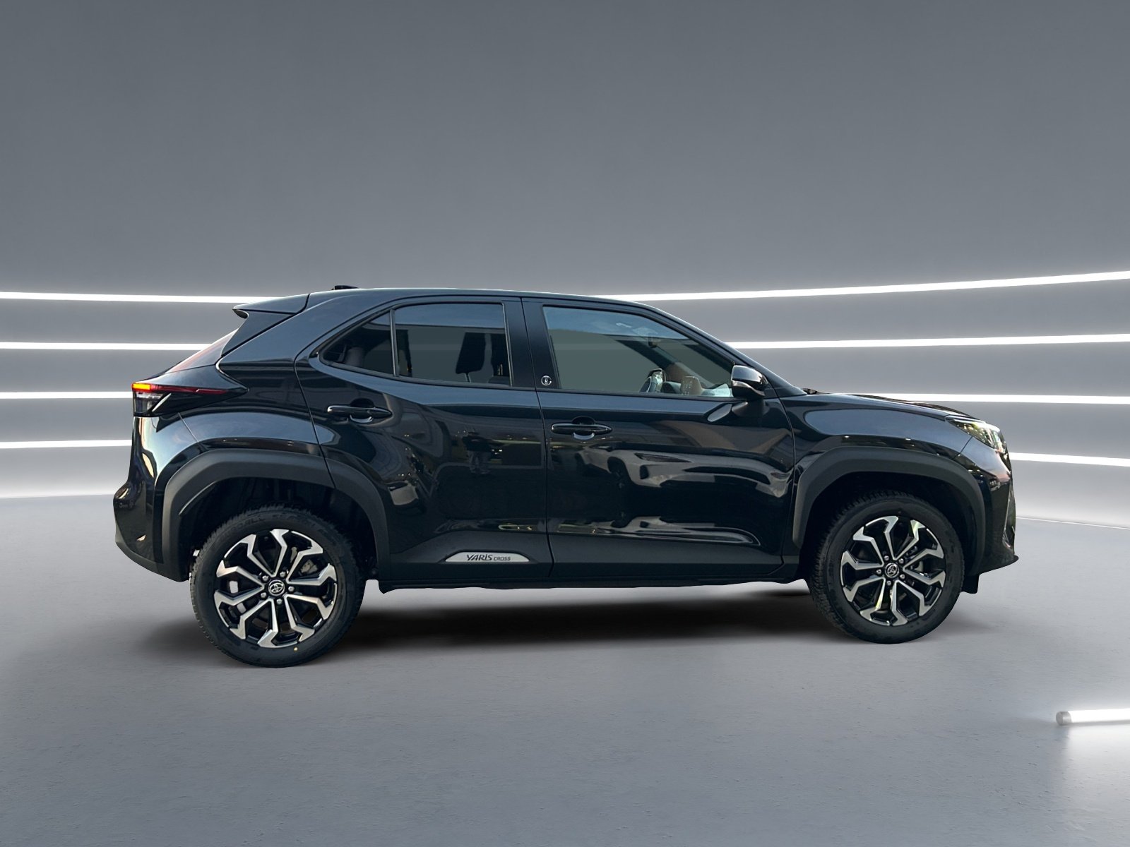Foto 1 - Yaris Cross Team D *Safety *Winter, mysticschwarzmetallic