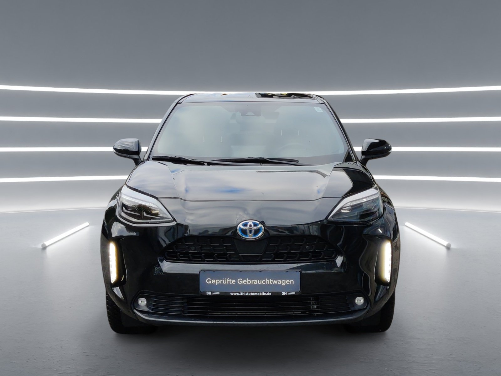 Foto 1 - Yaris Cross Hybrid Team D Jahreswagen 1. Hand, mysticschwarz