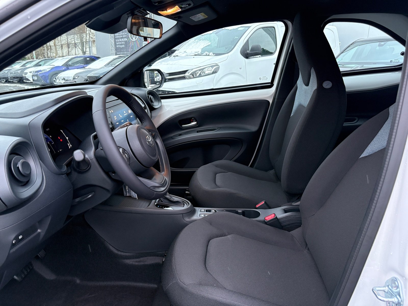 Foto 1 - Aygo X 1.5 l Active CVT, Weiß