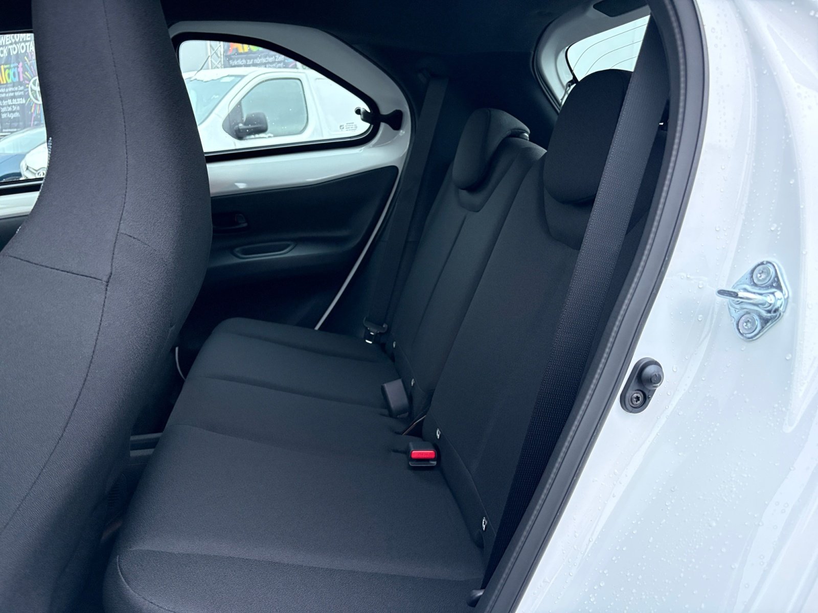 Foto 1 - Aygo X 1.5 l Active CVT, Weiß