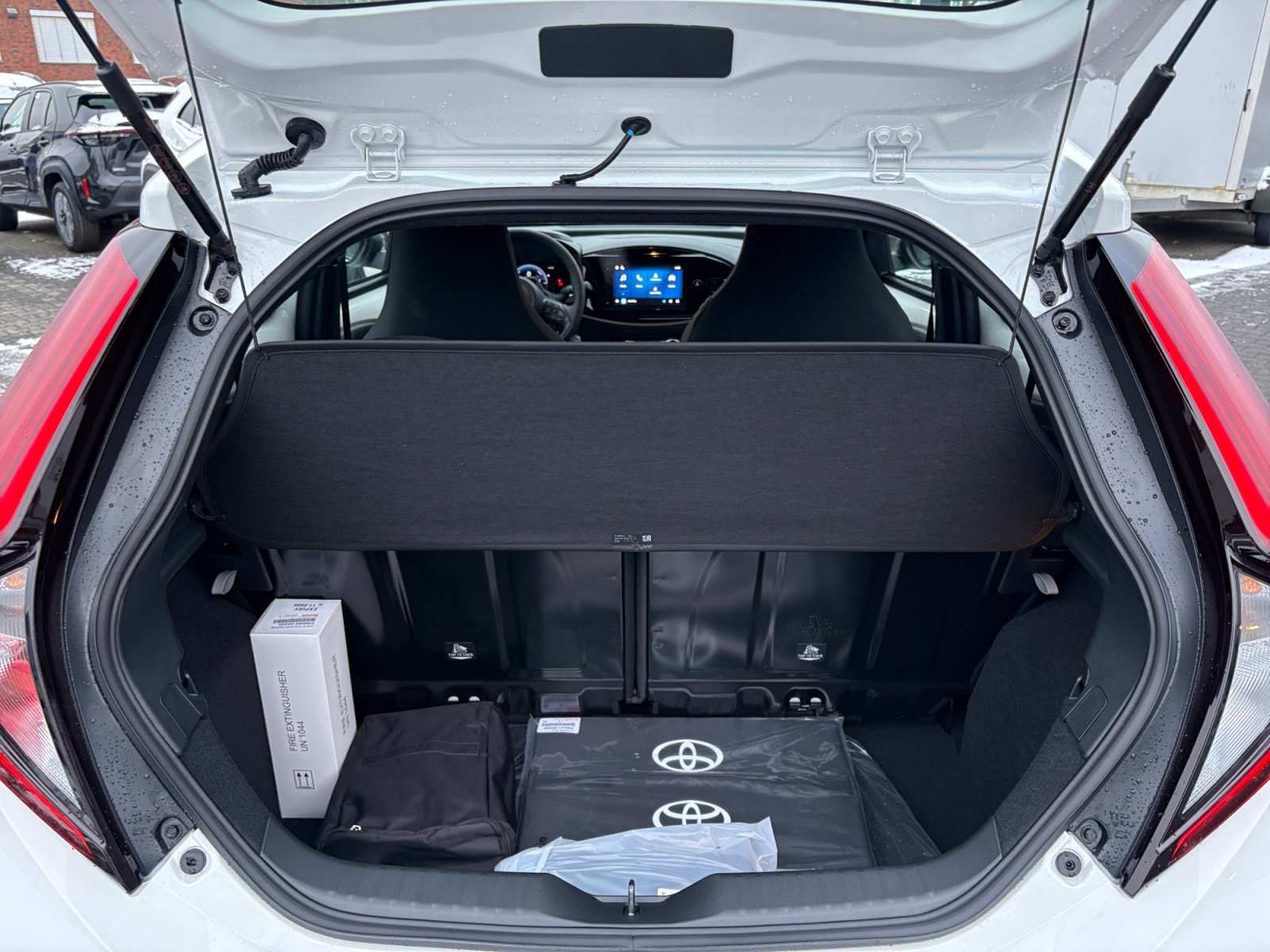 Foto 1 - Aygo X 1.5 l Active CVT, Weiß