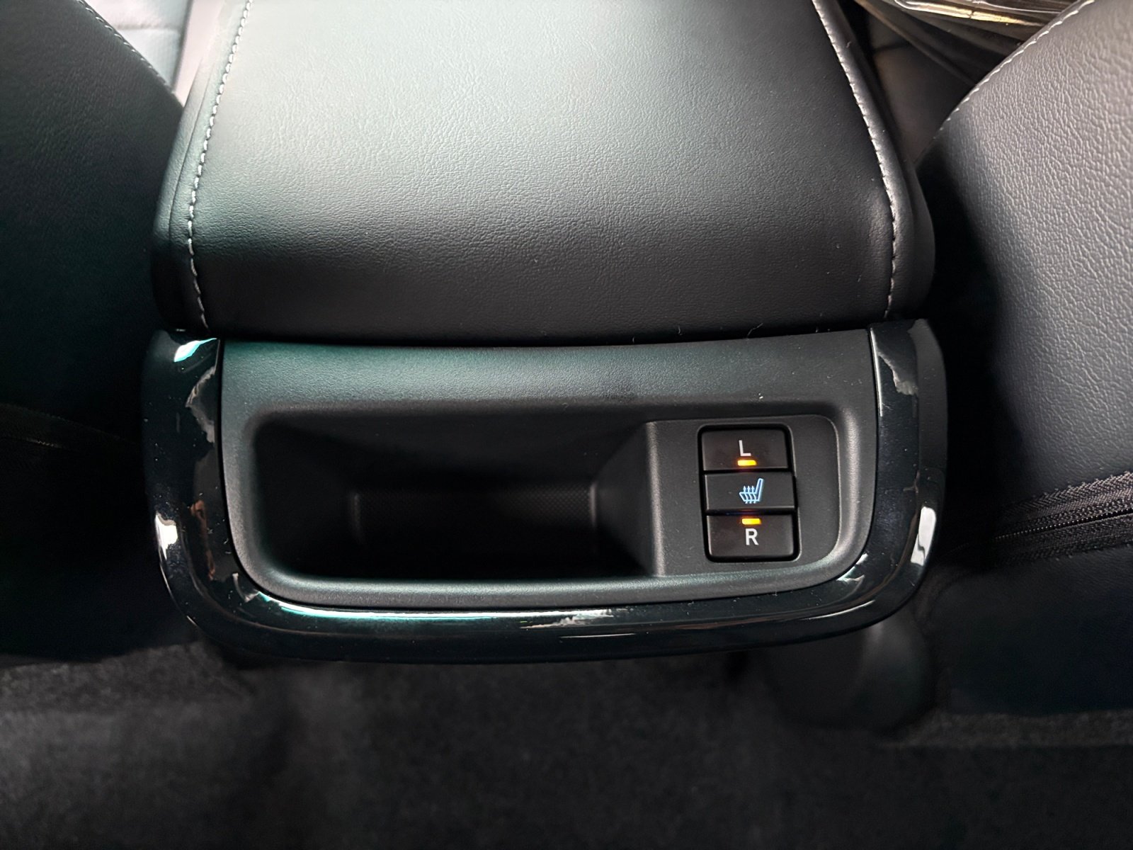 Foto 1 - HILUX 2.8L Double Cab Invincible, Marlingrau